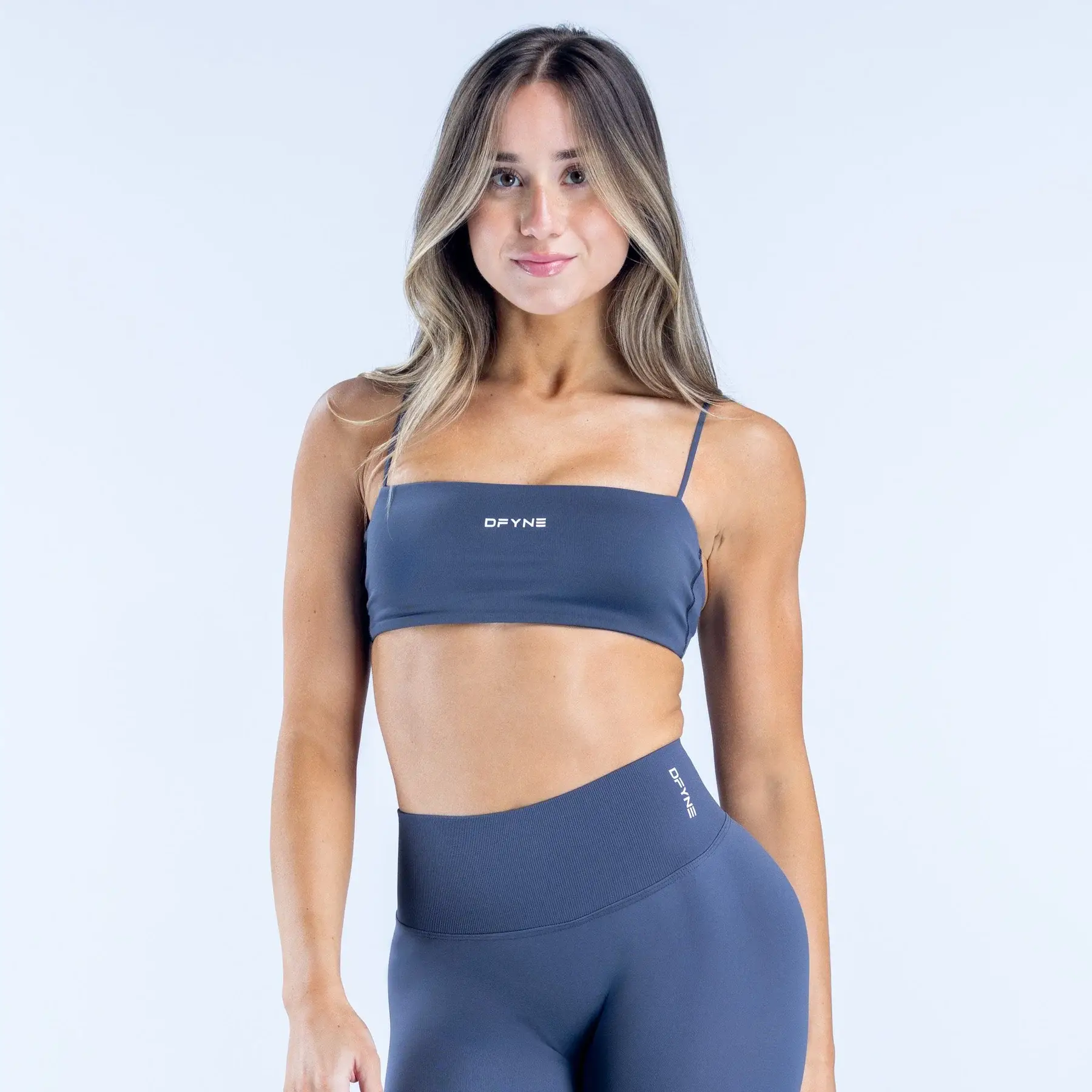 Defy Strappy Bra — vista 2