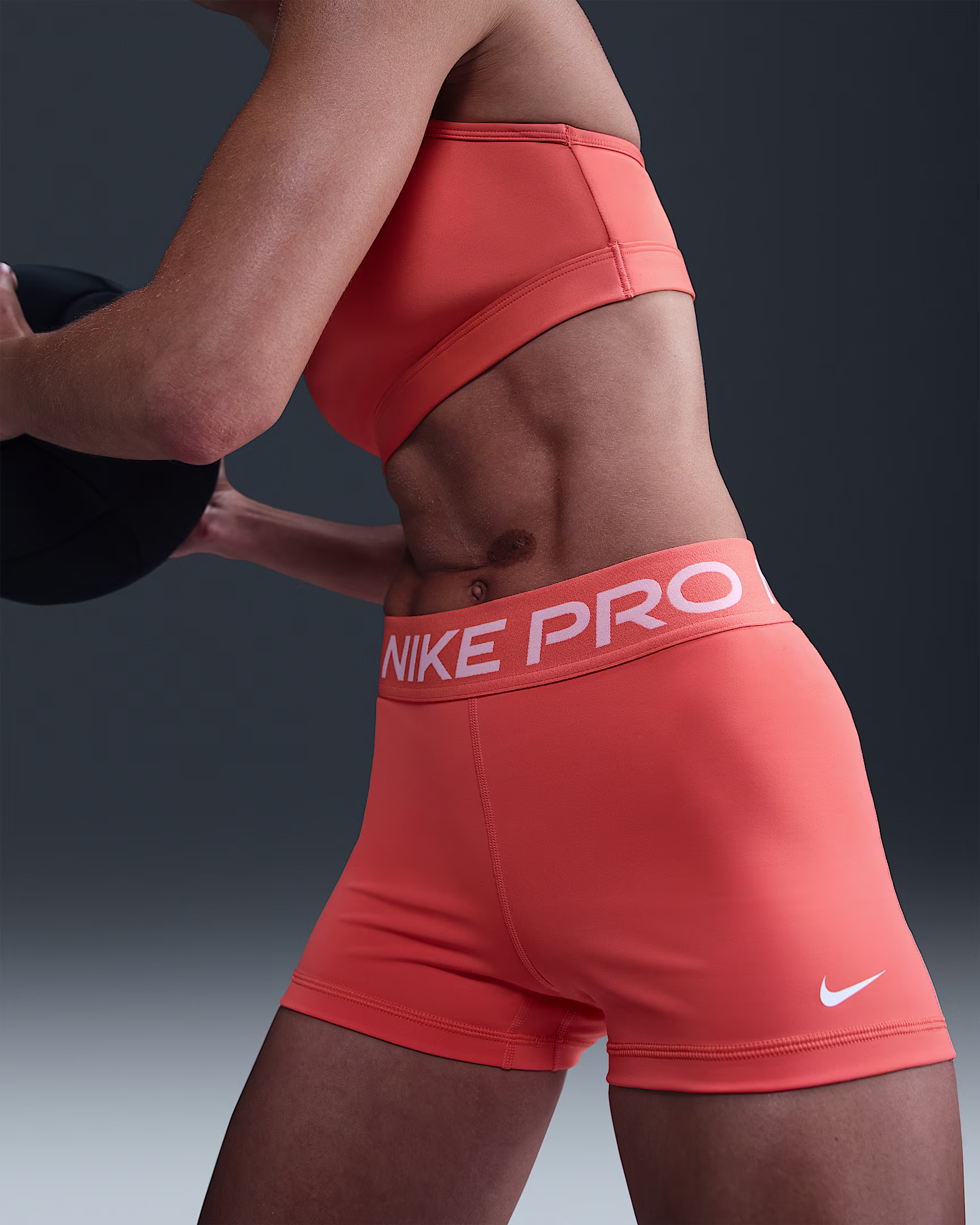 Nike Pro