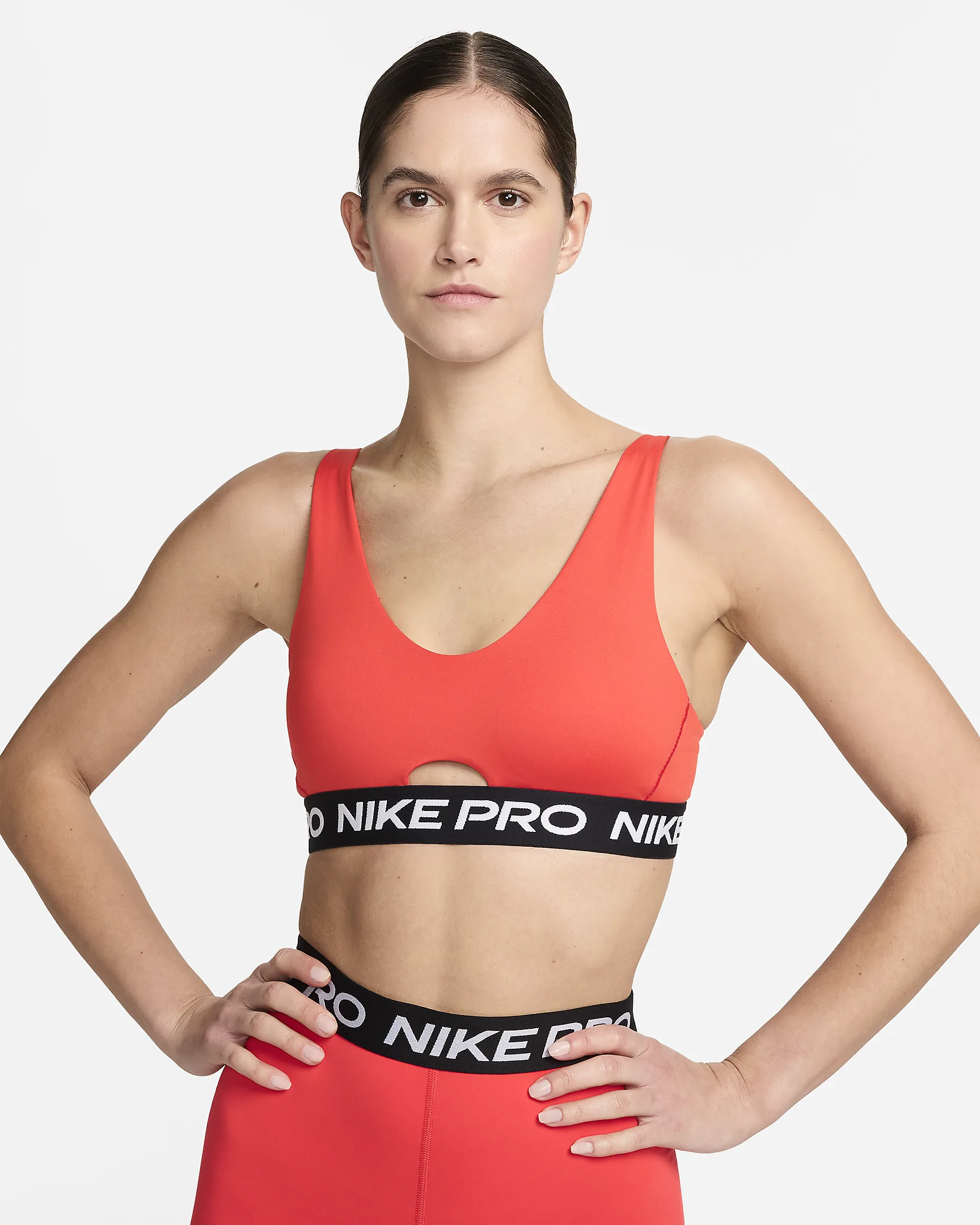 Nike Pro Indy Plunge